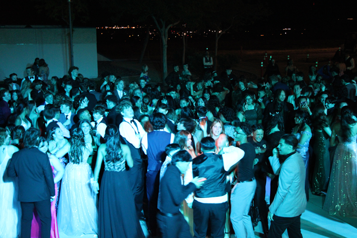 BHS+Prom-goers+brought+their+energy+to+the+dance+floor+under+the+stars+at+Cerro+Coso.+++