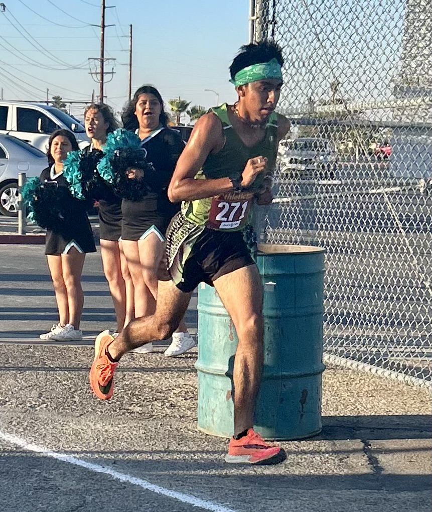 Junior Zion Ortiz races to the finish at the Sultana MRL Cluster.