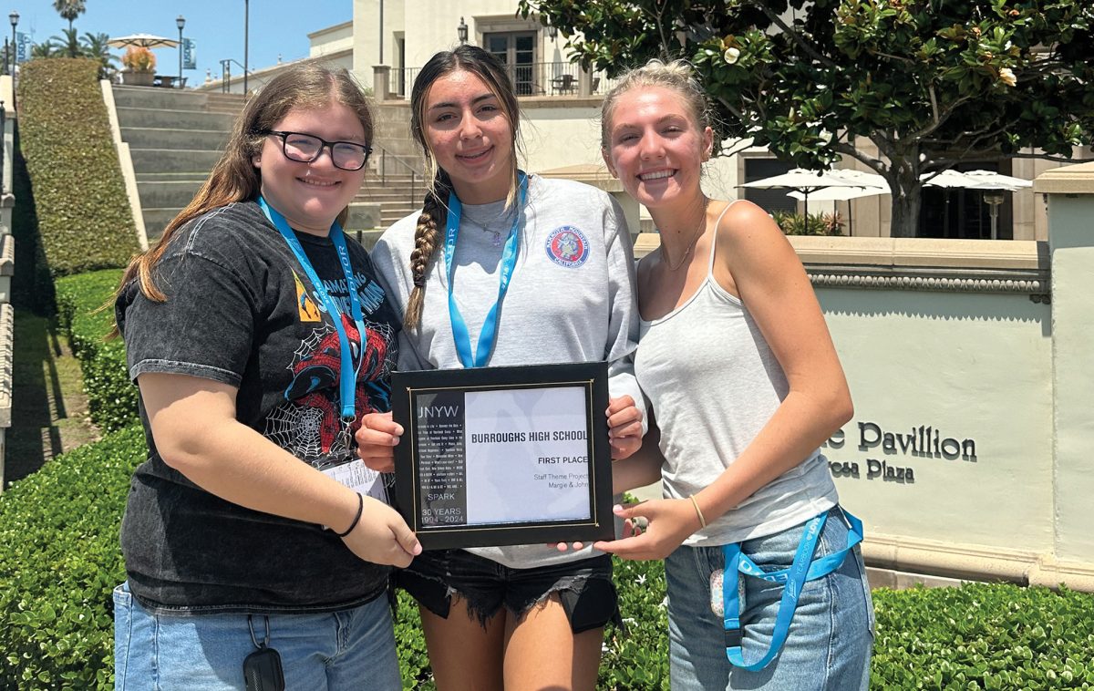 El Burro Co-Editors Daisy Risden and Alissa Gutierrez join Social Media Manager Paige Dunn in celebrating a successful finish to this year's Jostens National Yearbook Workshop at the University of San Diego. 