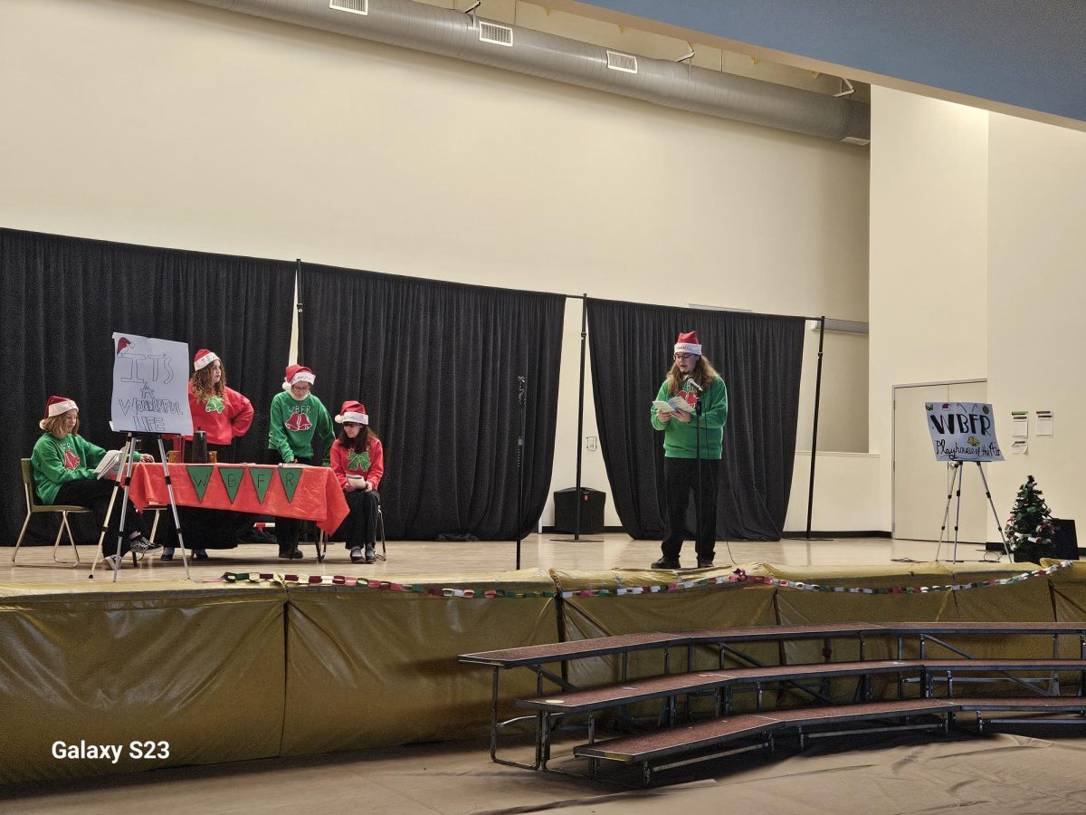 Eileen Poole's Drama Company class showcased yet another play this holiday season. The students performed holiday classic  "It's a Wonderful Life" as a radio show at Murray and James Monroe Middle schools on Dec. 2 and 5. 