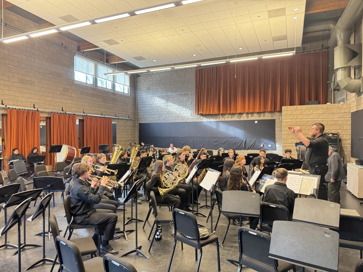 The Symphonic Band plays "Nimrod."